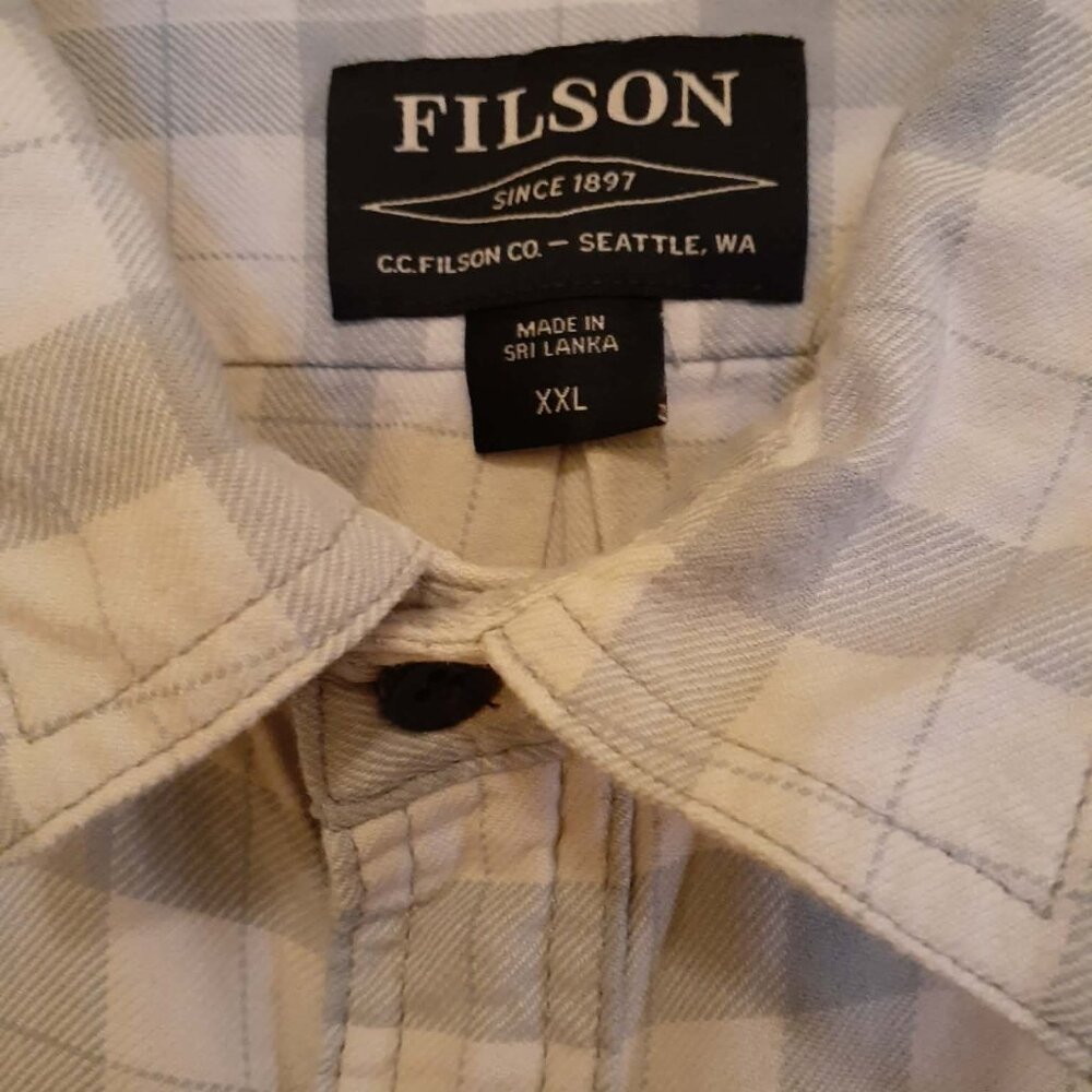 Filson Men's Lightweight Alaskan Guide Flannel Shirt - Picture 8 of 12
